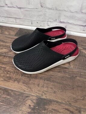 Crocs Life Ride Men’s‎ 13 Clogs Slippper Comfort Casual Beach Fish Coastal shoe